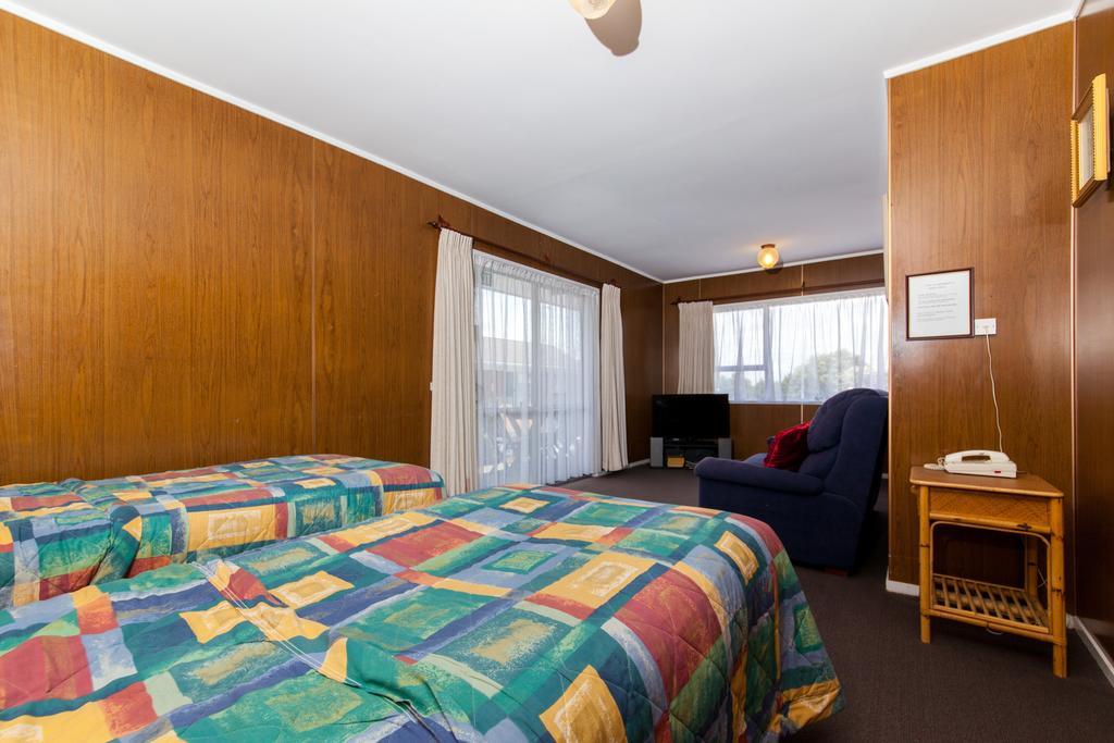 Sunset Lodge Motel Taupaki Quarto foto